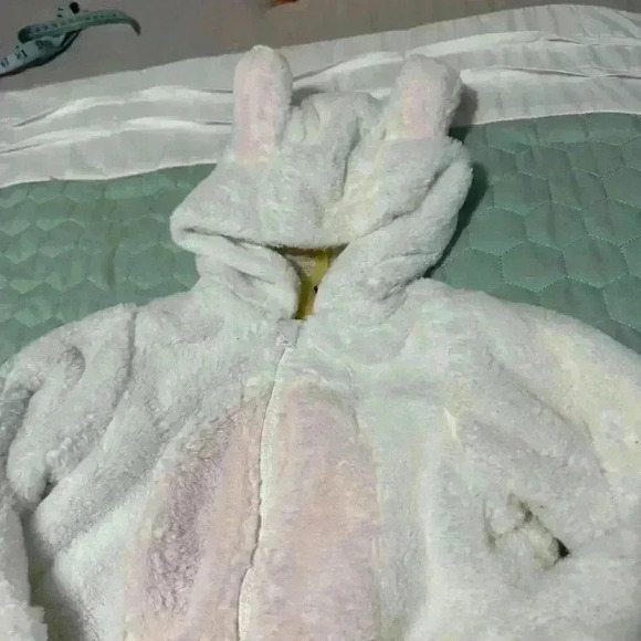 First Impressions Baby Bunny Bunting Size 6-9 Month - Macy’s 2020 - Picture 3 of 11